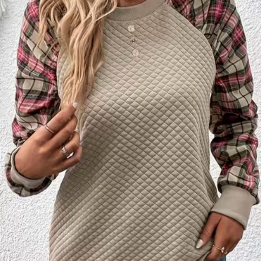 Plaid Sleeve Quilted Women's Top